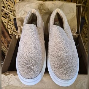 Vintage Havana Jasmine Beige Slip-On Sneakers NIB